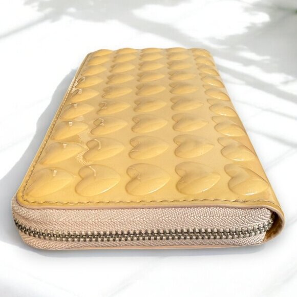 Marc Jacobs Embossed Hearts Patent Leather Continental Wallet - Picture 5 of 11